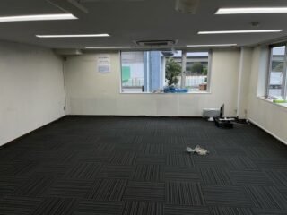 東京都江東区　オフィス工事　オフィスレイアウト　オフィス家具